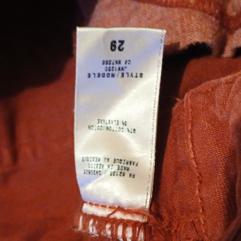 Red Guess jeans - Picture 5 of 9